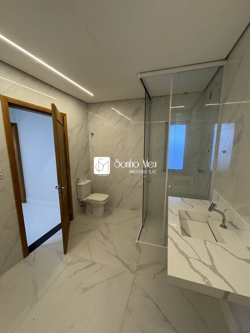 Casa para alugar com 4 quartos, 225m² - Foto 24