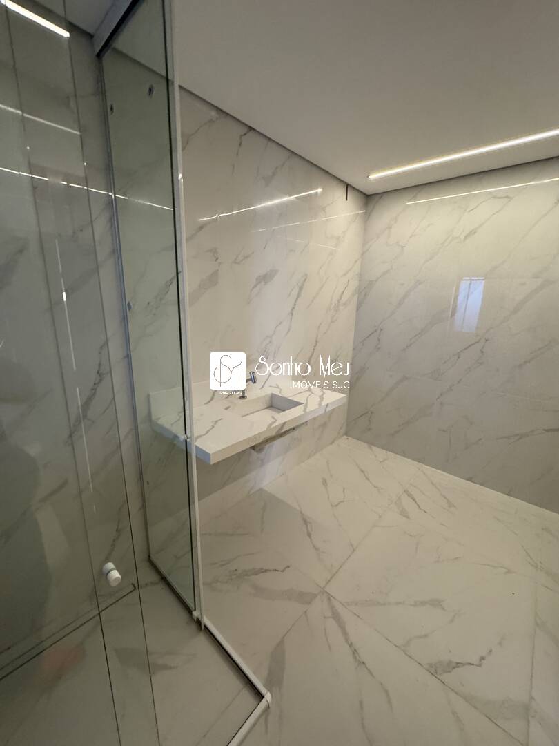 Casa para alugar com 4 quartos, 225m² - Foto 25