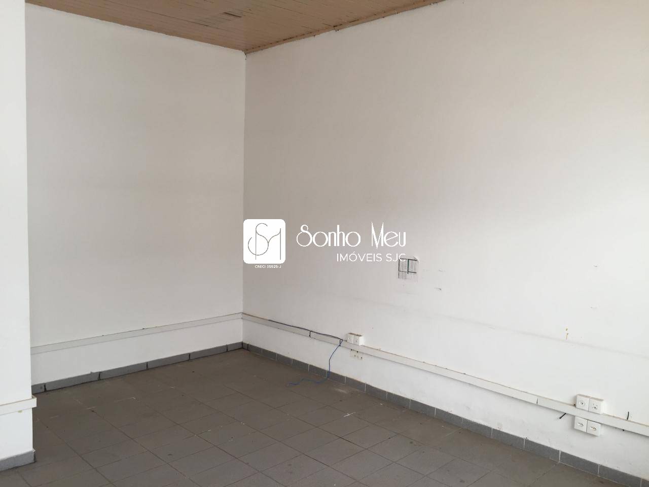 Casa à venda e aluguel com 10 quartos, 360m² - Foto 2