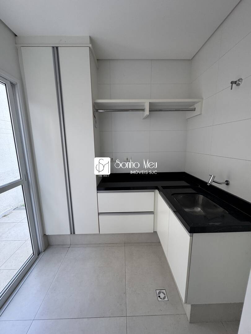 Casa de Condomínio à venda e aluguel com 3 quartos, 206m² - Foto 17
