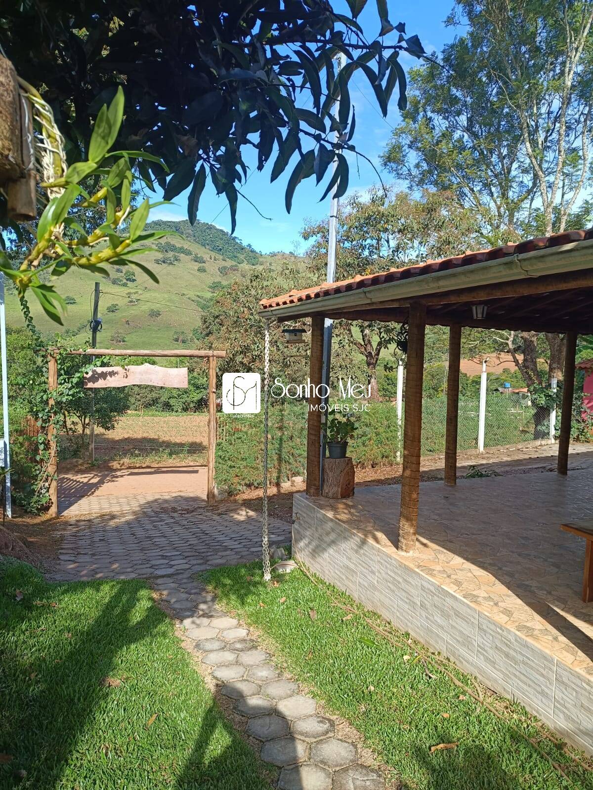 Casa à venda com 3 quartos, 90m² - Foto 4