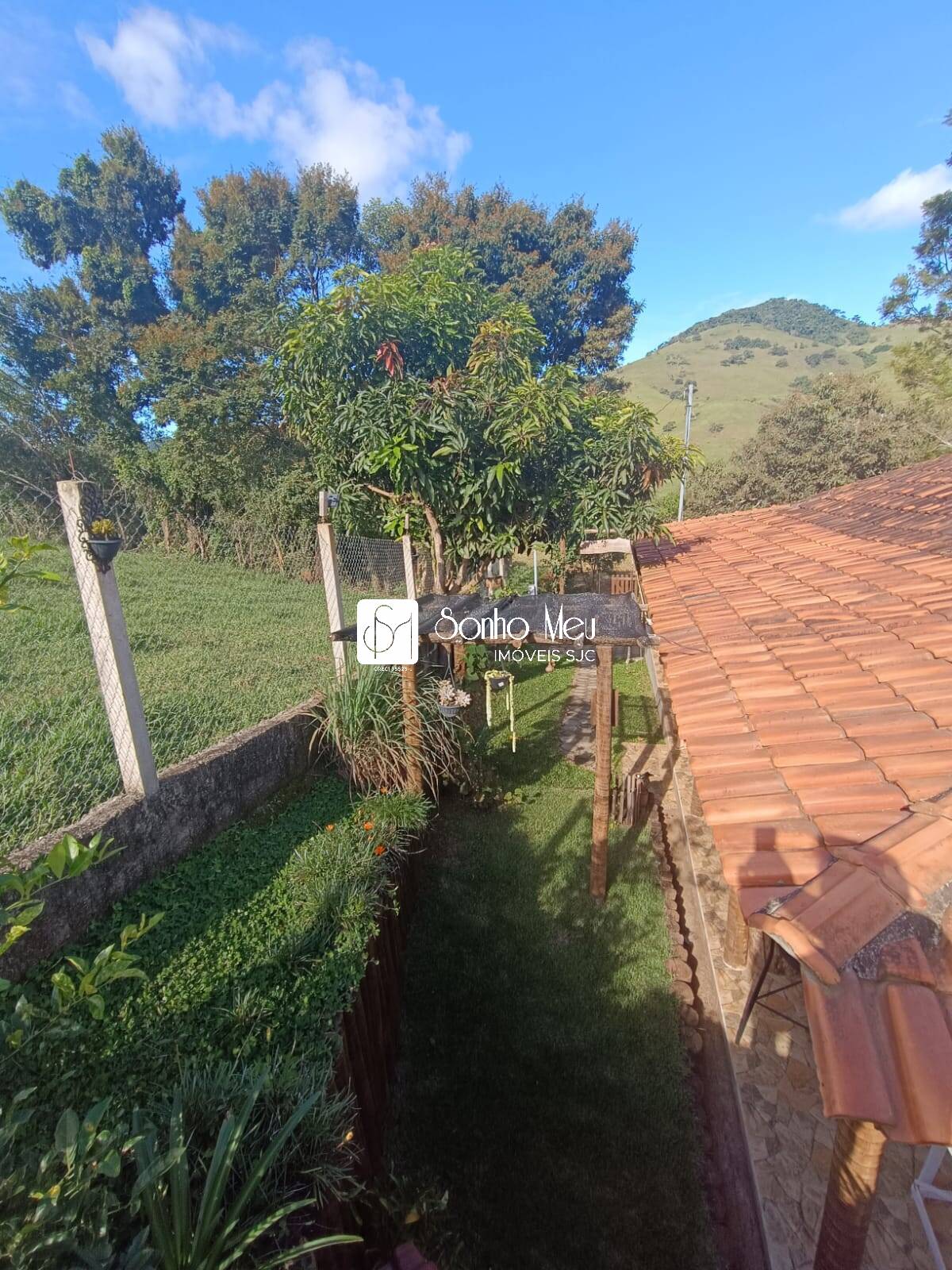 Casa à venda com 3 quartos, 90m² - Foto 15