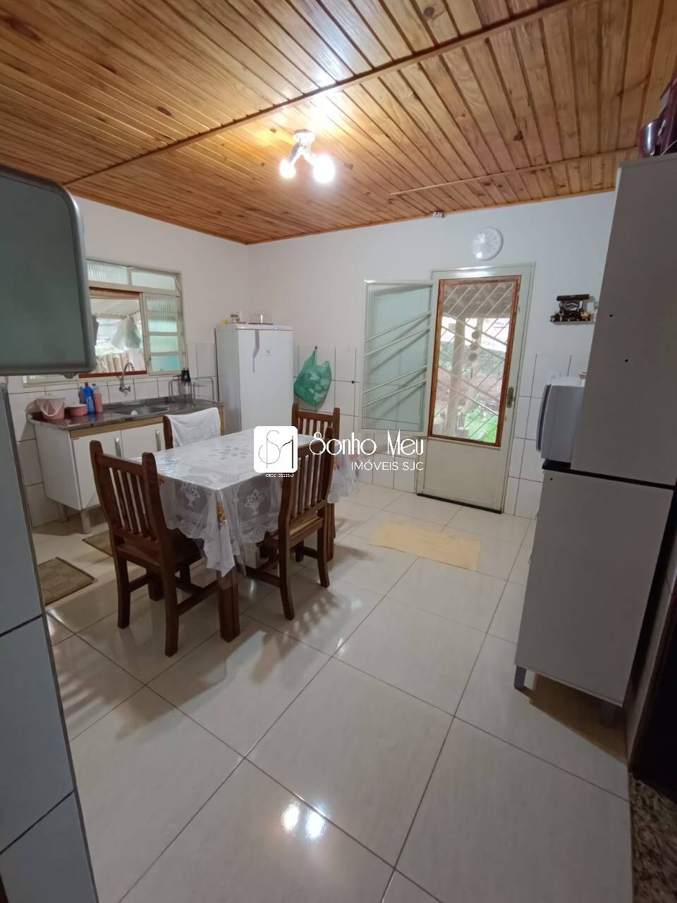 Casa à venda com 3 quartos, 90m² - Foto 20
