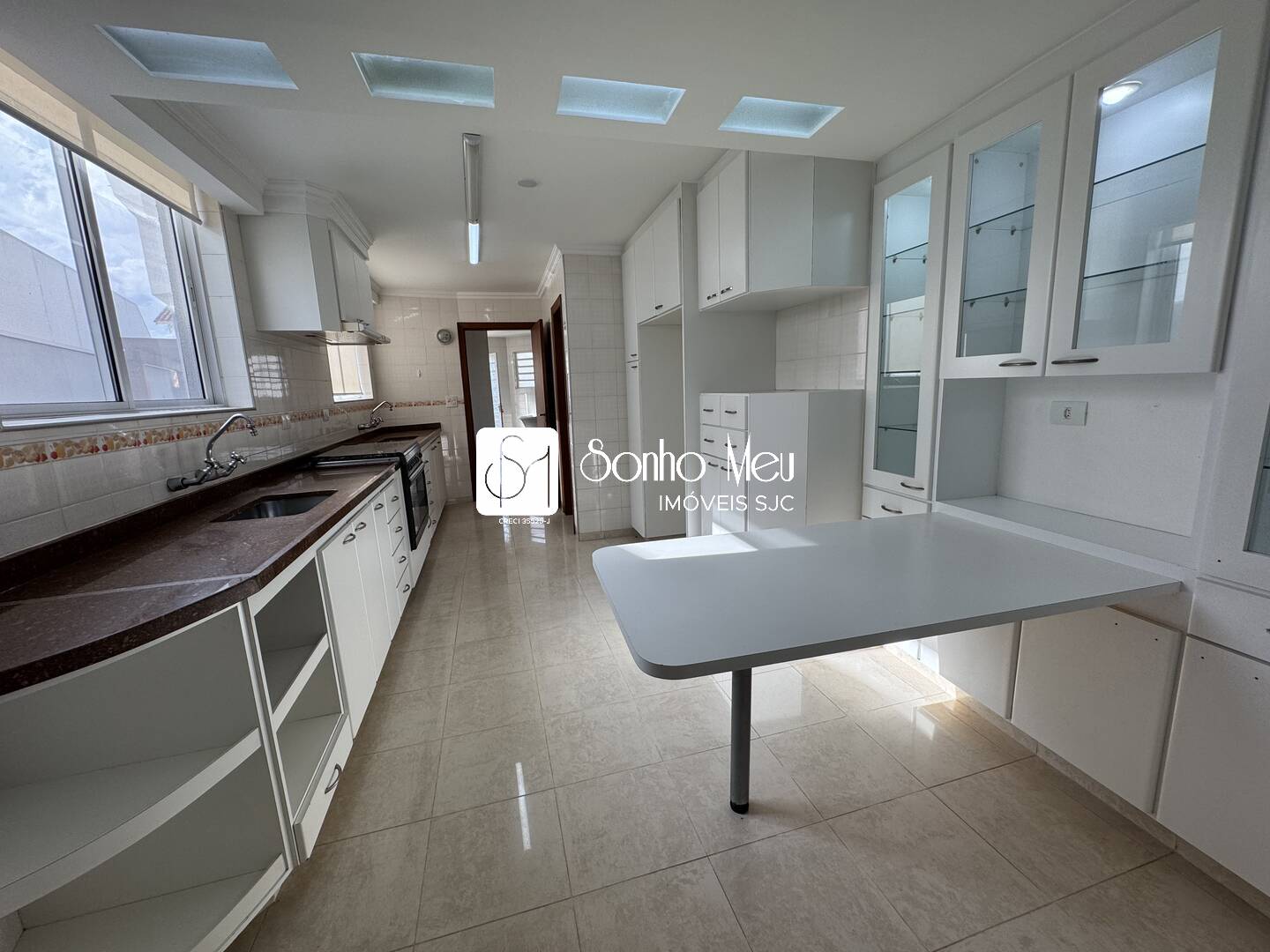 Casa de Condomínio para alugar com 4 quartos, 350m² - Foto 46