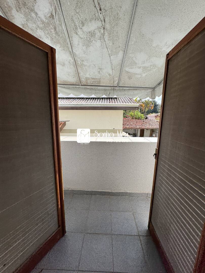 Casa de Condomínio para alugar com 4 quartos, 350m² - Foto 29