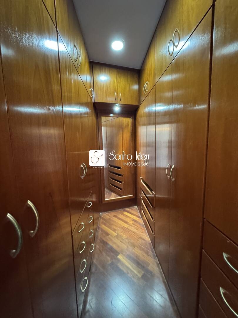 Casa de Condomínio para alugar com 4 quartos, 350m² - Foto 9