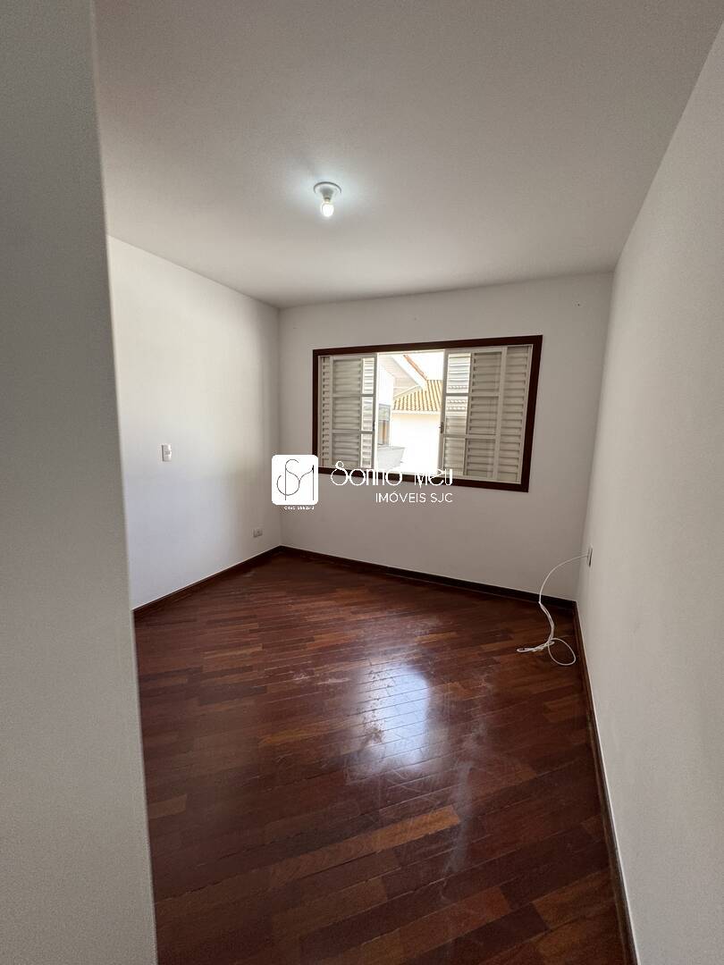 Casa de Condomínio para alugar com 4 quartos, 350m² - Foto 24