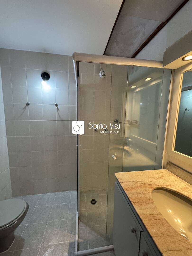 Casa de Condomínio para alugar com 4 quartos, 350m² - Foto 22