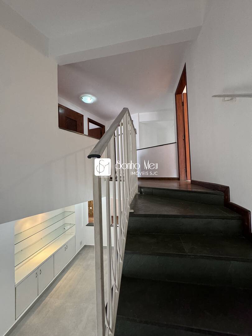Casa de Condomínio para alugar com 4 quartos, 350m² - Foto 42