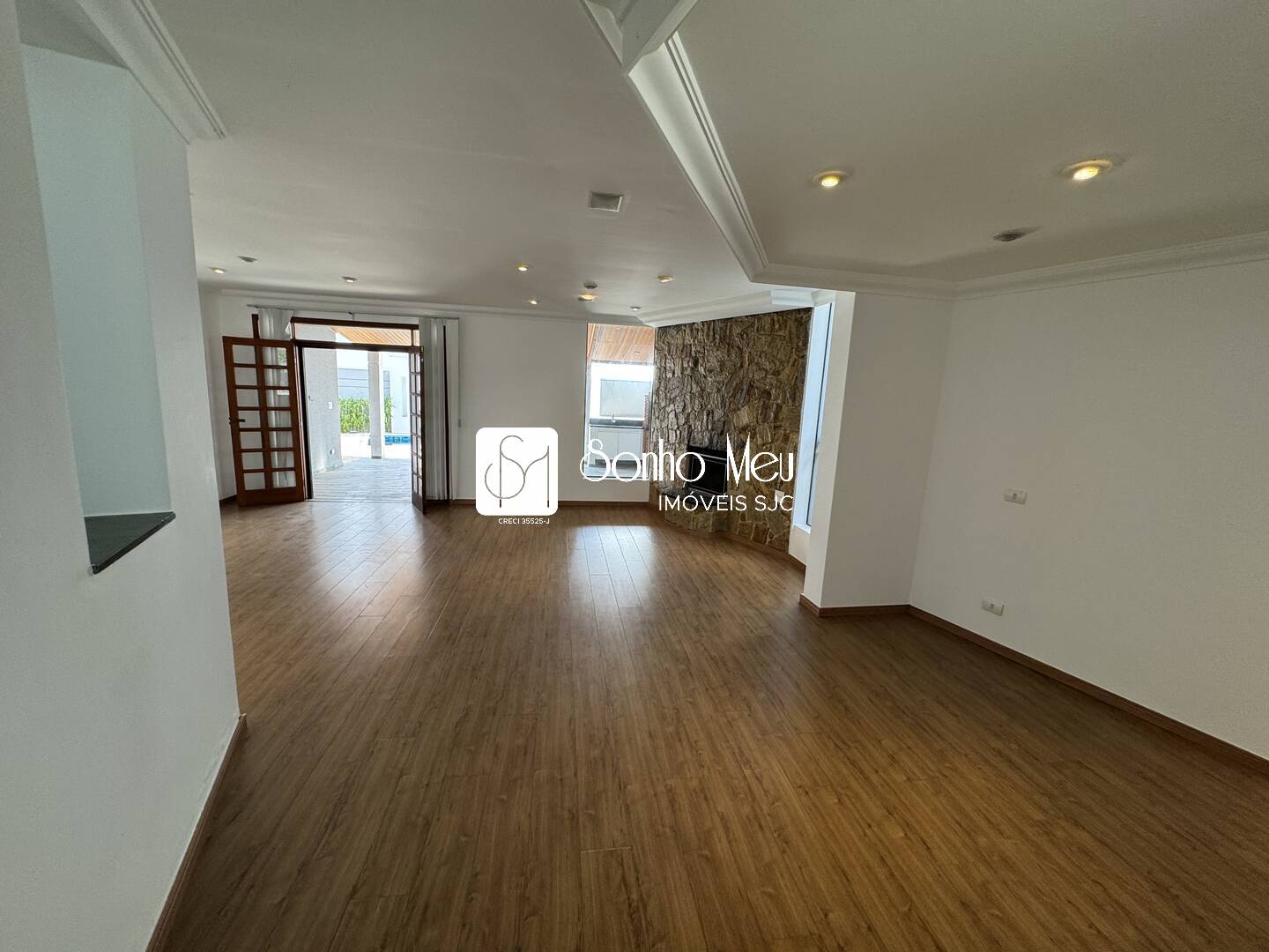 Casa de Condomínio para alugar com 4 quartos, 350m² - Foto 59