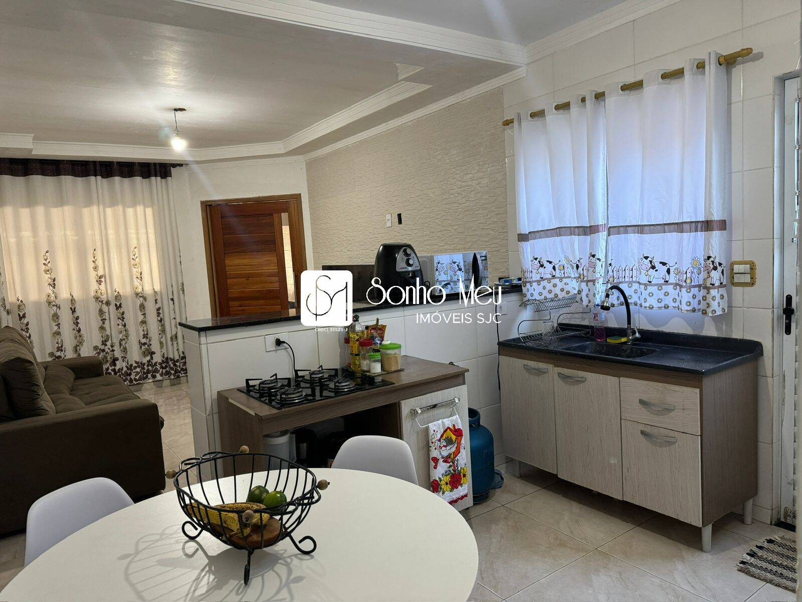 Casa, 4 quartos, 143 m² - Foto 2