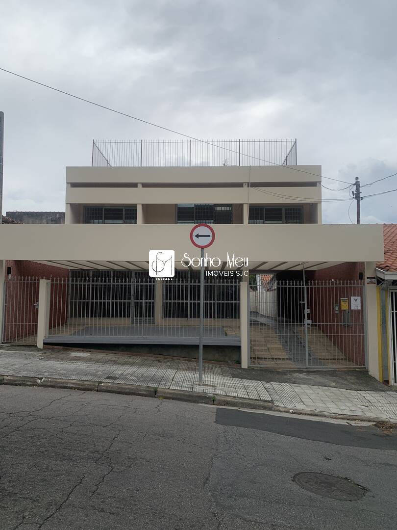 Casa, 4 quartos, 194 m² - Foto 1