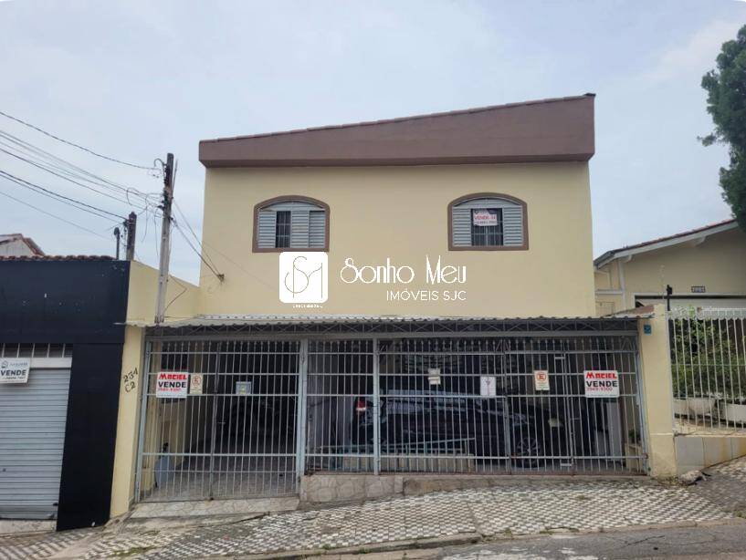 Casa, 5 quartos, 251 m² - Foto 1