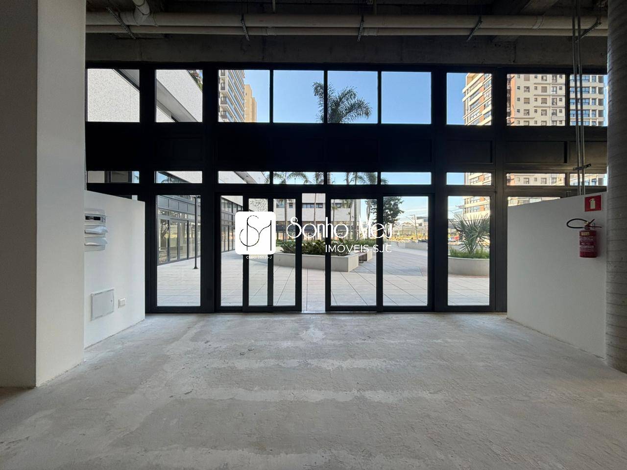 Loja-Salão, 79 m² - Foto 1
