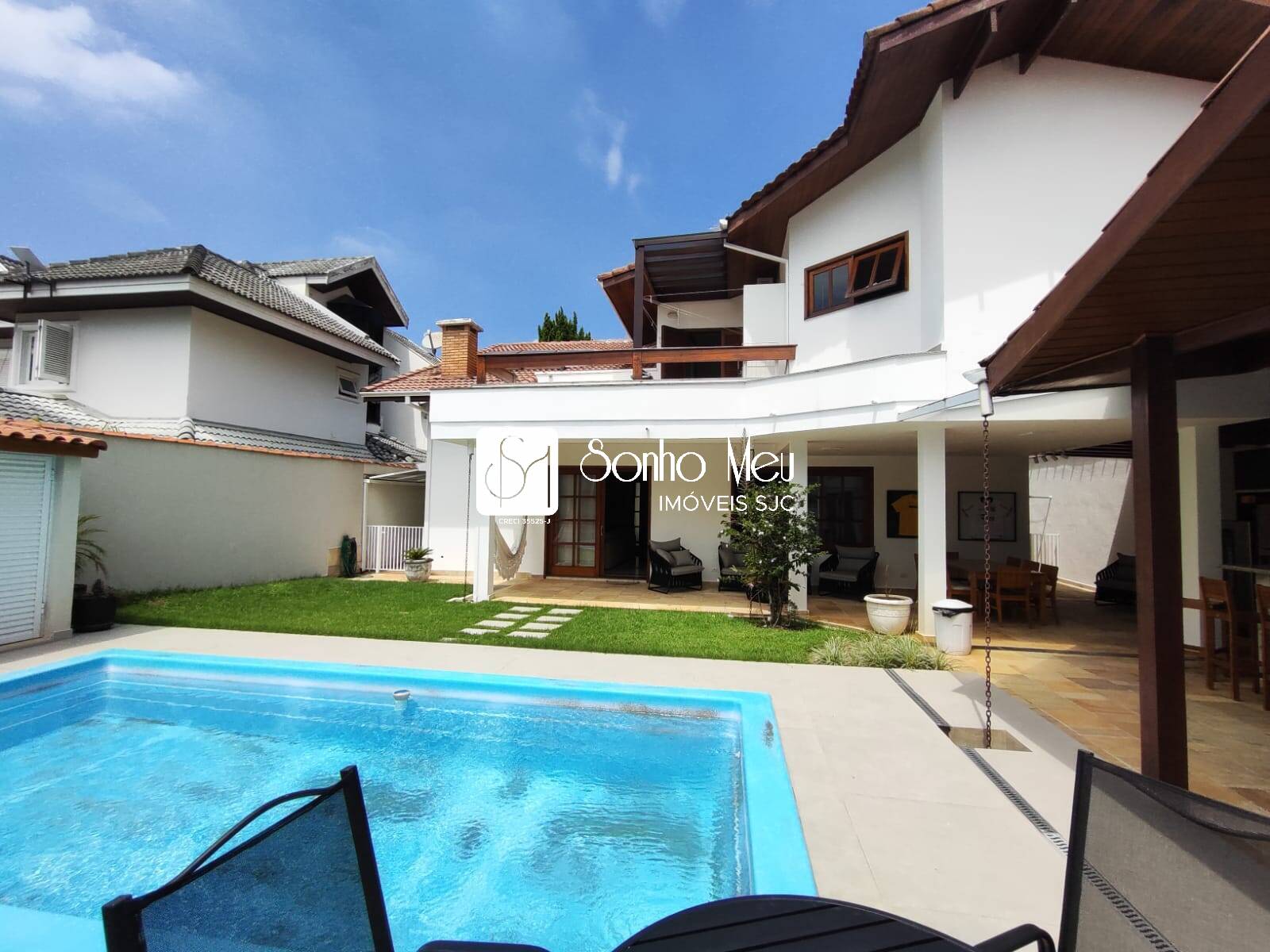 Casa, 4 quartos, 300 m² - Foto 1